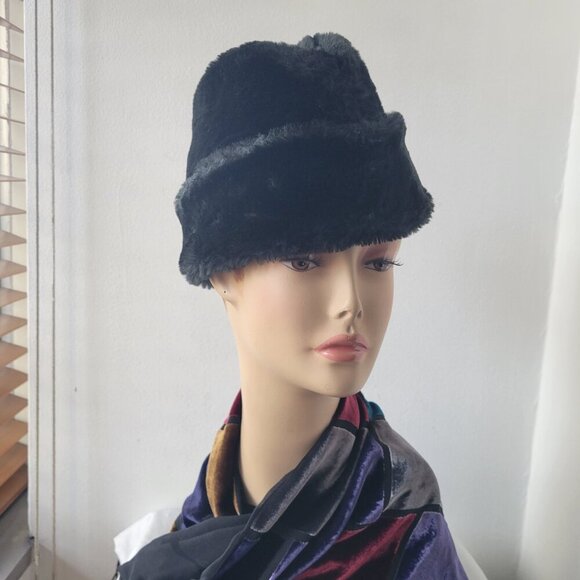 VINTAGE Black Russian Style Cossack Faux Fur with Neck Ear Flaps Hat (Size: S) - Picture 10 of 16